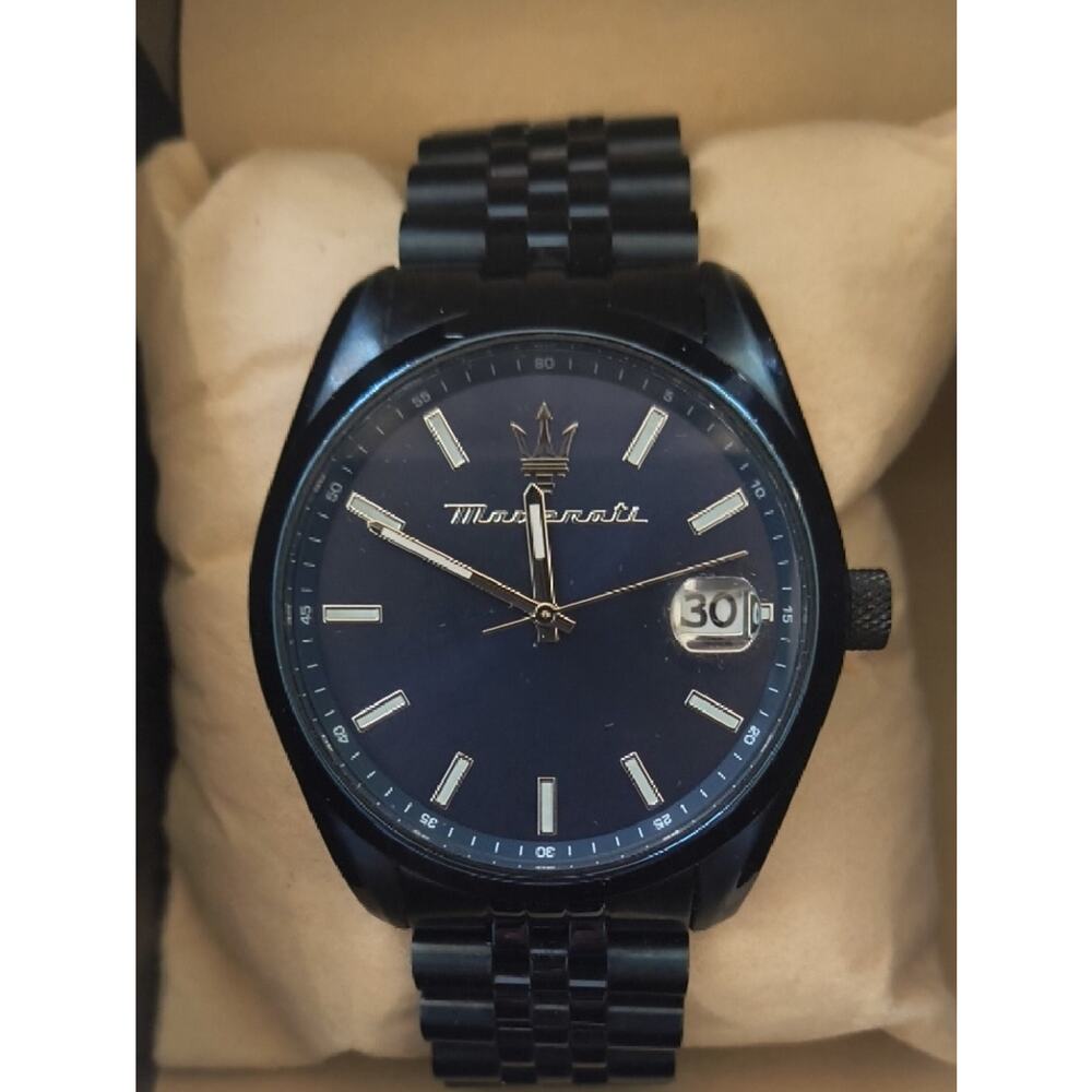 Maserati Attrazione Unisex Watch With Date Window 42mm Stainless Case Bracelet
